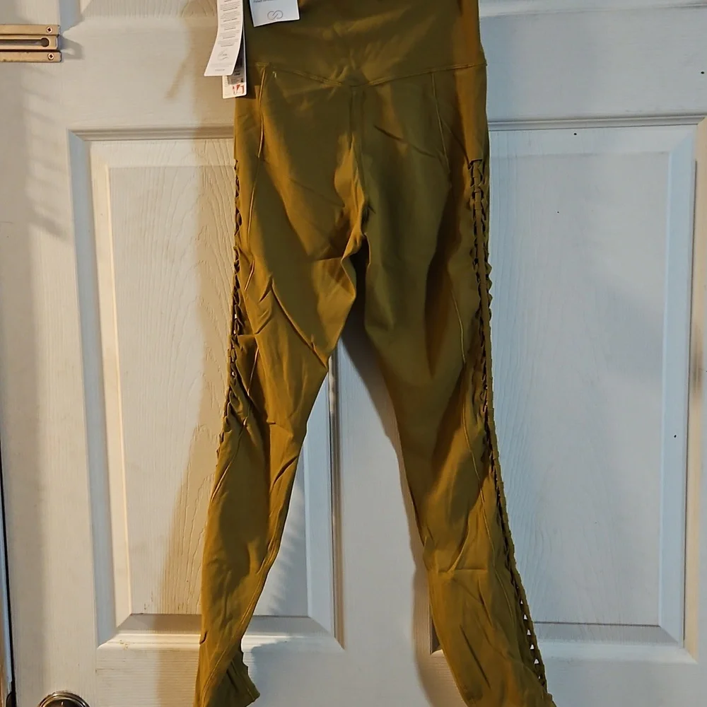 CALIA Women's Inspire Crochet 7/8 Leggings: OLIVE BRONZE: NEW WITH TAGS: SIZE XS - Picture 5 of 6